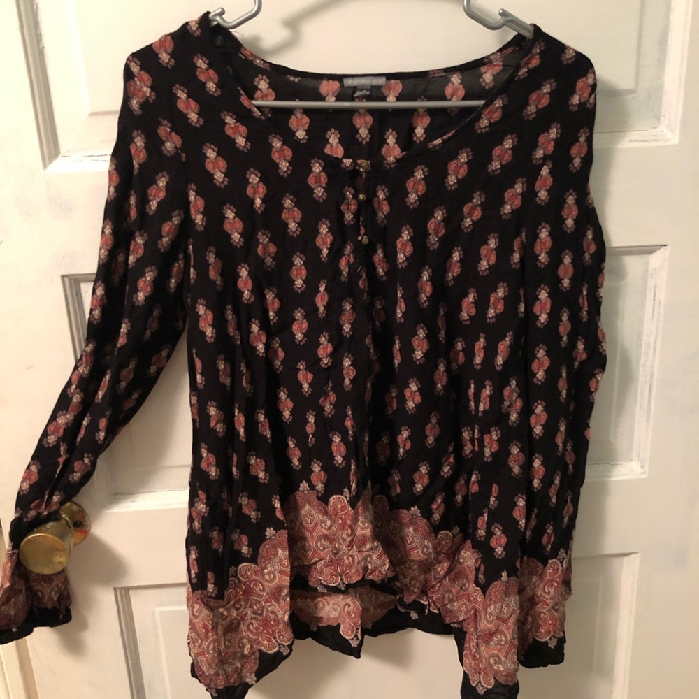 Floral buttoned top